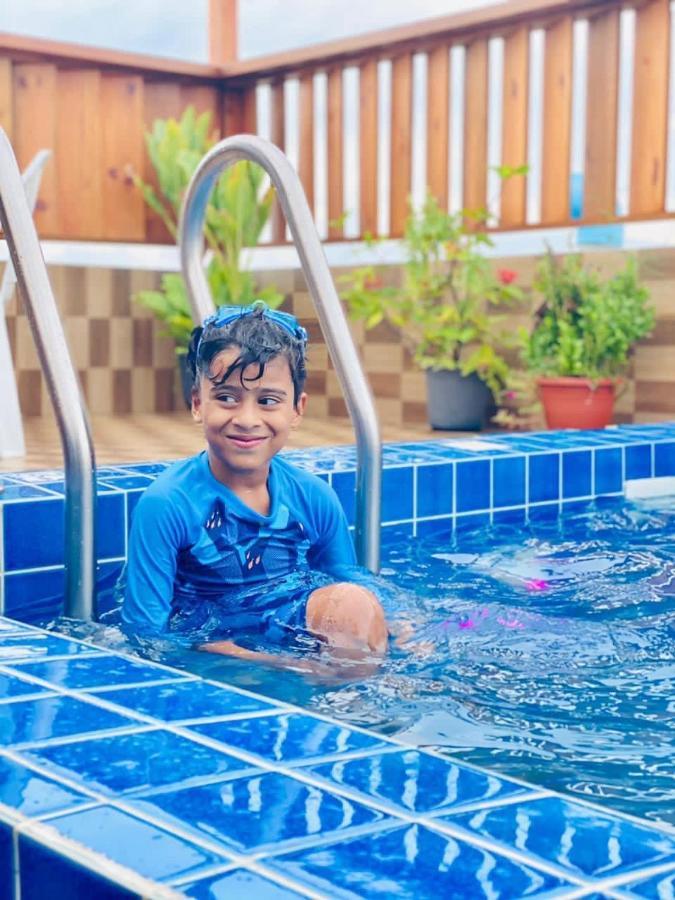 White Beach Holiday At Hulhumale' 외부 사진